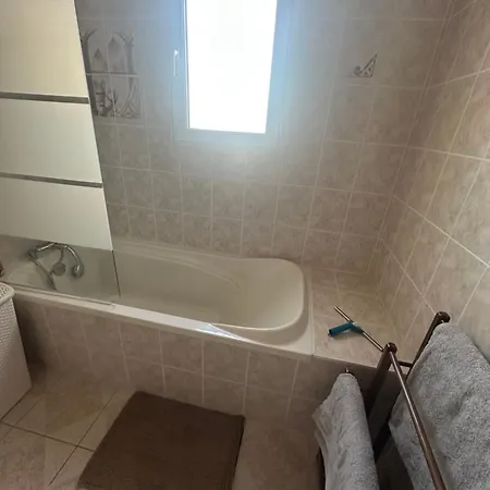 Equipee Centre Proche Πανσιόν Le Fenouiller