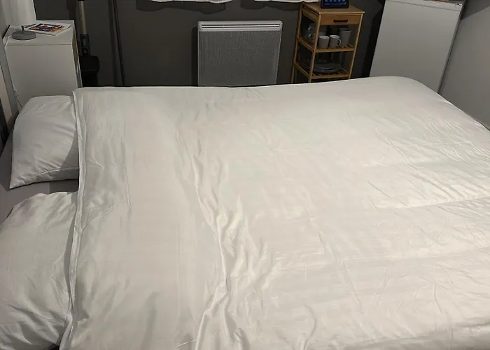 Equipee Centre Proche Le Fenouiller