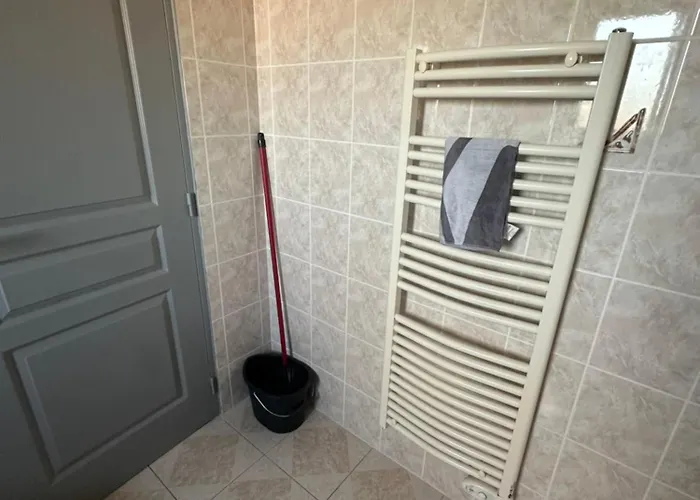 Equipee Centre Proche Guest house Le Fenouiller